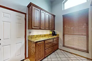 911 Azalia Dr, Lewisville, TX 75067 - Photo 12