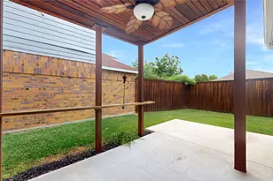 911 Azalia Dr, Lewisville, TX 75067 - Photo 36