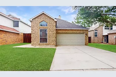 911 Azalia Drive, Lewisville, TX 75067 - Photo 2