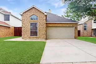 911 Azalia Dr, Lewisville, TX 75067 - Photo 2