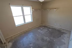 833 James St, Azle, TX 76020 - Photo 36