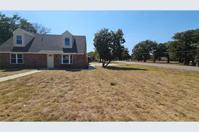 833 James Street, Azle, TX 76020 - Photo 26