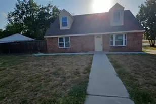833 James St, Azle, TX 76020 - Photo 1