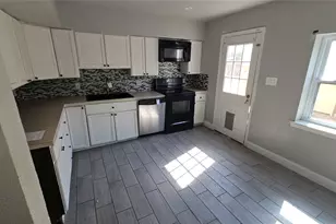 833 James St, Azle, TX 76020 - Photo 32
