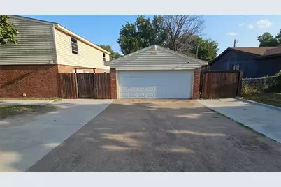 833 James Street, Azle, TX 76020 - Photo 2