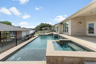 1003 Cliff Swallow Drive, Granbury, TX 76048 - Photo 30