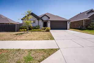 8425 High Garden St, Fort Worth, TX 76123 - Photo 2