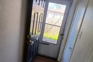 112 N Hatcher Ave, Lewisville, TX 75057 - Photo 8