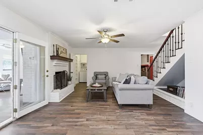 709 Lexington Drive, Irving, TX 75061 - Photo 10