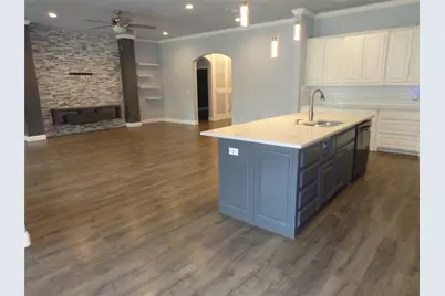 6617 Sunshine Valley Drive, Arlington, TX 76016 - Photo 10