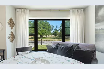 915 W Bridge Street, Granbury, TX 76048 - Photo 16