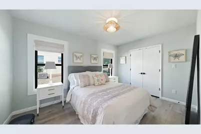 915 W Bridge Street, Granbury, TX 76048 - Photo 26