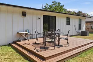 915 W Bridge St, Granbury, TX 76048 - Photo 36