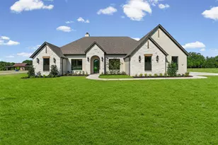 509 Acorn Trl, Granbury, TX 76049 - Photo 2