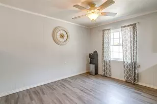 2617 Magnolia Dr, Irving, TX 75062 - Photo 10