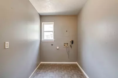 2617 Magnolia Drive, Irving, TX 75062 - Photo 34