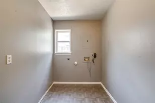 2617 Magnolia Dr, Irving, TX 75062 - Photo 34