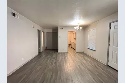 1108 N Elm Street #3, Denton, TX 76201 - Photo 6