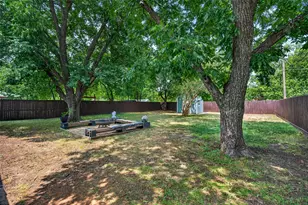 1006 Poindexter Ave, Cleburne, TX 76033 - Photo 24