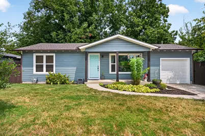 1006 Poindexter Avenue, Cleburne, TX 76033 - Photo 2