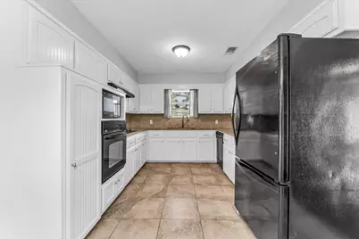 9730 Timberview Drive, Woodway, TX 76712 - Photo 12