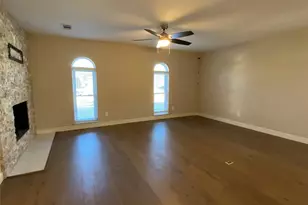 2032 Kings Rd, Carrollton, TX 75007 - Photo 2
