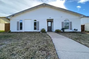 2032 Kings Rd, Carrollton, TX 75007 - Photo 1