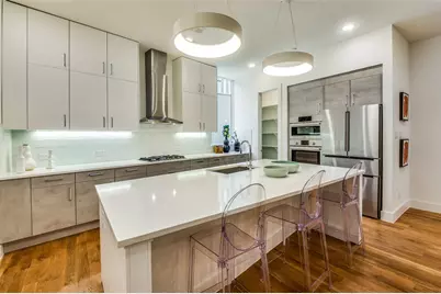 426 W 9th Street #105, Dallas, TX 75208 - Photo 6