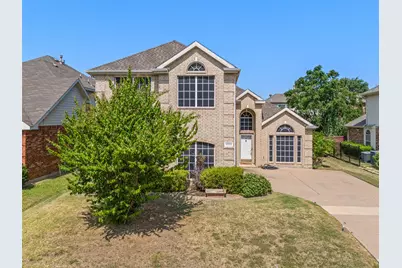 5231 Kathry Drive, Grand Prairie, TX 75052 - Photo 2