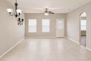 2021 Meadow Park Dr, Princeton, TX 75407 - Photo 10