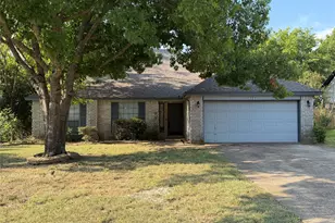 1221 Castleman Dr, Cedar Hill, TX 75104 - Photo 1