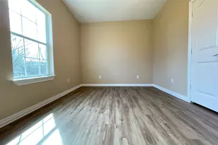 504 SW 15th St, Mineral Wells, TX 76067 - Photo 14