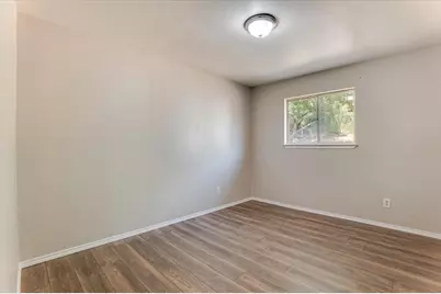 2100 NW 3rd Avenue, Mineral Wells, TX 76067 - Photo 10