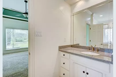 2804 Vermont Court, Arlington, TX 76001 - Photo 32