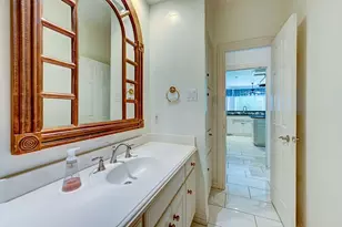 2804 Vermont Ct, Arlington, TX 76001 - Photo 8