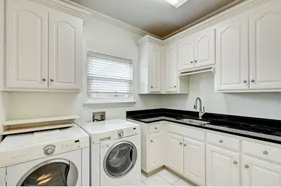 2804 Vermont Court, Arlington, TX 76001 - Photo 26