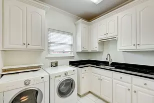 2804 Vermont Ct, Arlington, TX 76001 - Photo 26