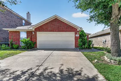 803 E Alexander Lane, Euless, TX 76040 - Photo 1