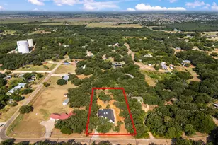 5609 Thousand Oaks Dr, Joshua, TX 76058 - Photo 4