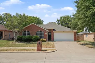 1010 Barkridge Dr, McKinney, TX 75069 - Photo 1