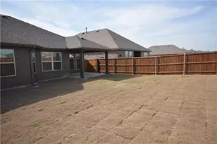 1921 Steppe Trl Dr, Aubrey, TX 76227 - Photo 18