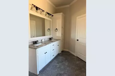272 Jacinth Lane, Granbury, TX 76049 - Photo 10
