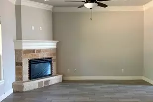 272 Jacinth Ln, Granbury, TX 76049 - Photo 4