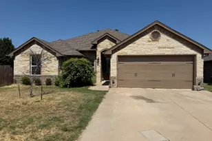 272 Jacinth Ln, Granbury, TX 76049 - Photo 2