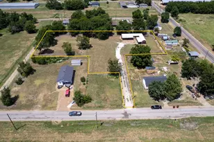 933 Scott, Honey Grove, TX 75446 - Photo 20