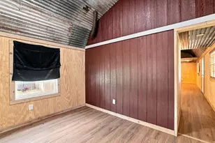 933 Scott, Honey Grove, TX 75446 - Photo 6