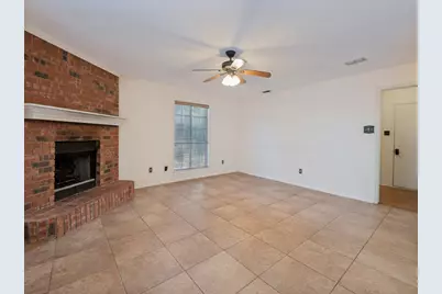 606 Berkley Drive, Grapevine, TX 76051 - Photo 4