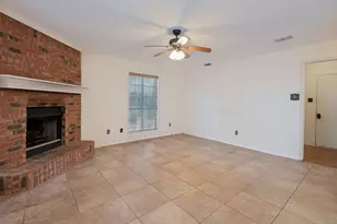 606 Berkley Dr, Grapevine, TX 76051 - Photo 4