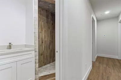 2029 Lynnhaven Road, Fort Worth, TX 76103 - Photo 10