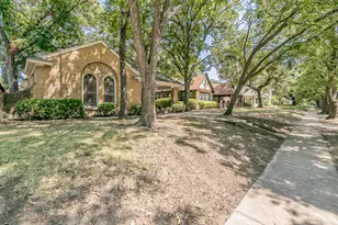 2209 Warner Rd, Fort Worth, TX 76110 - Photo 2